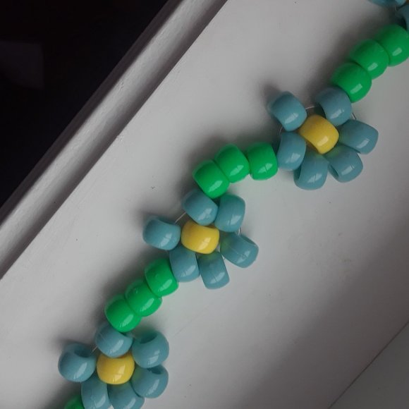 Bead necklaces flower shape - Picture 4 of 5